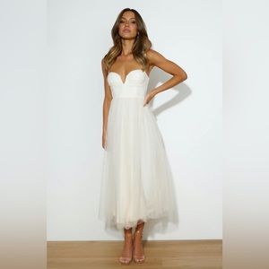 Hello Molly Fairytale World Midi Dress Cream